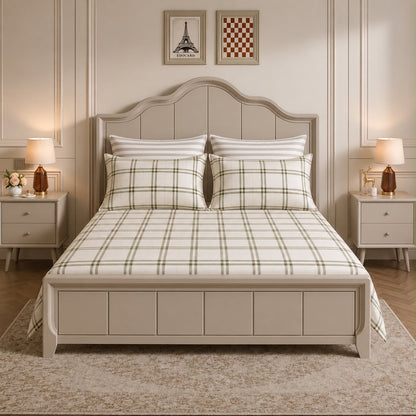 Checkmark bedsheet with matching pillow covers
