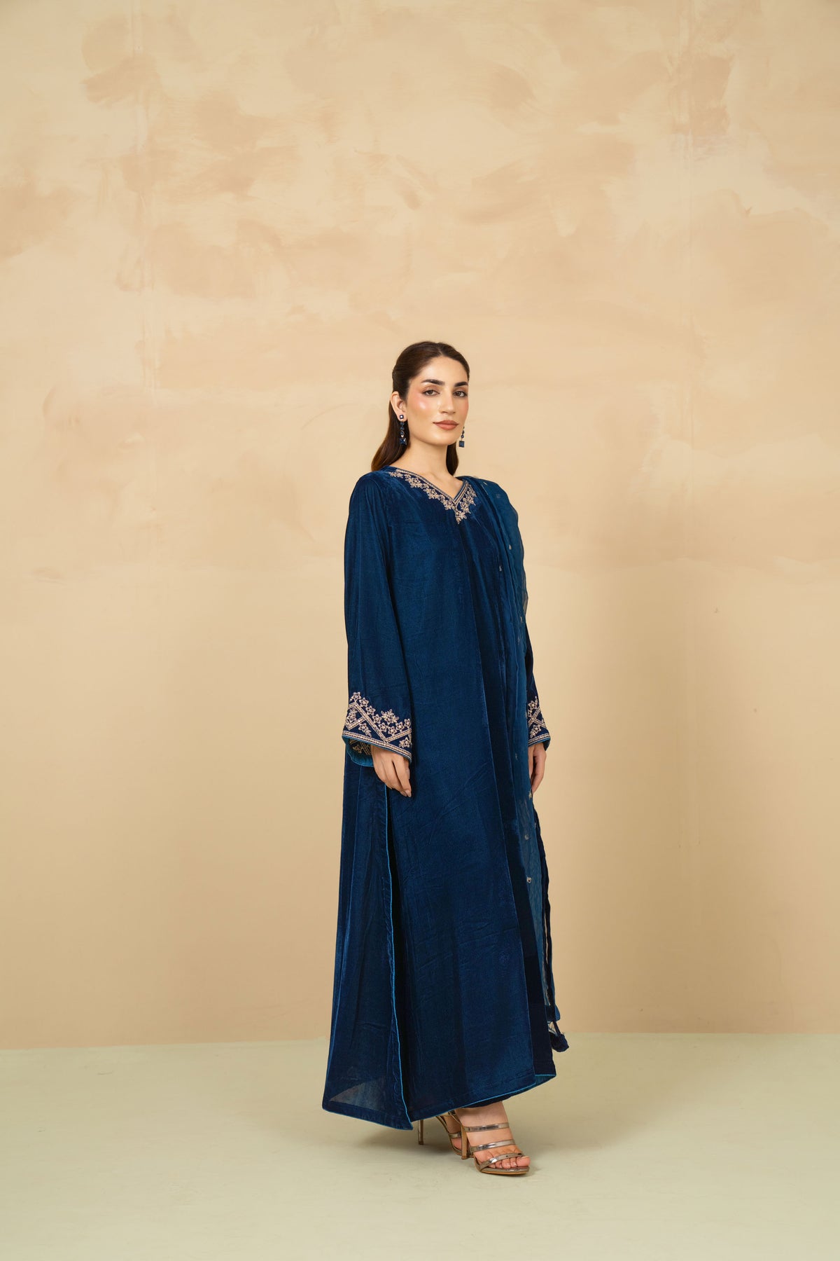 Nyla teal blue embroidered velvet long shirt