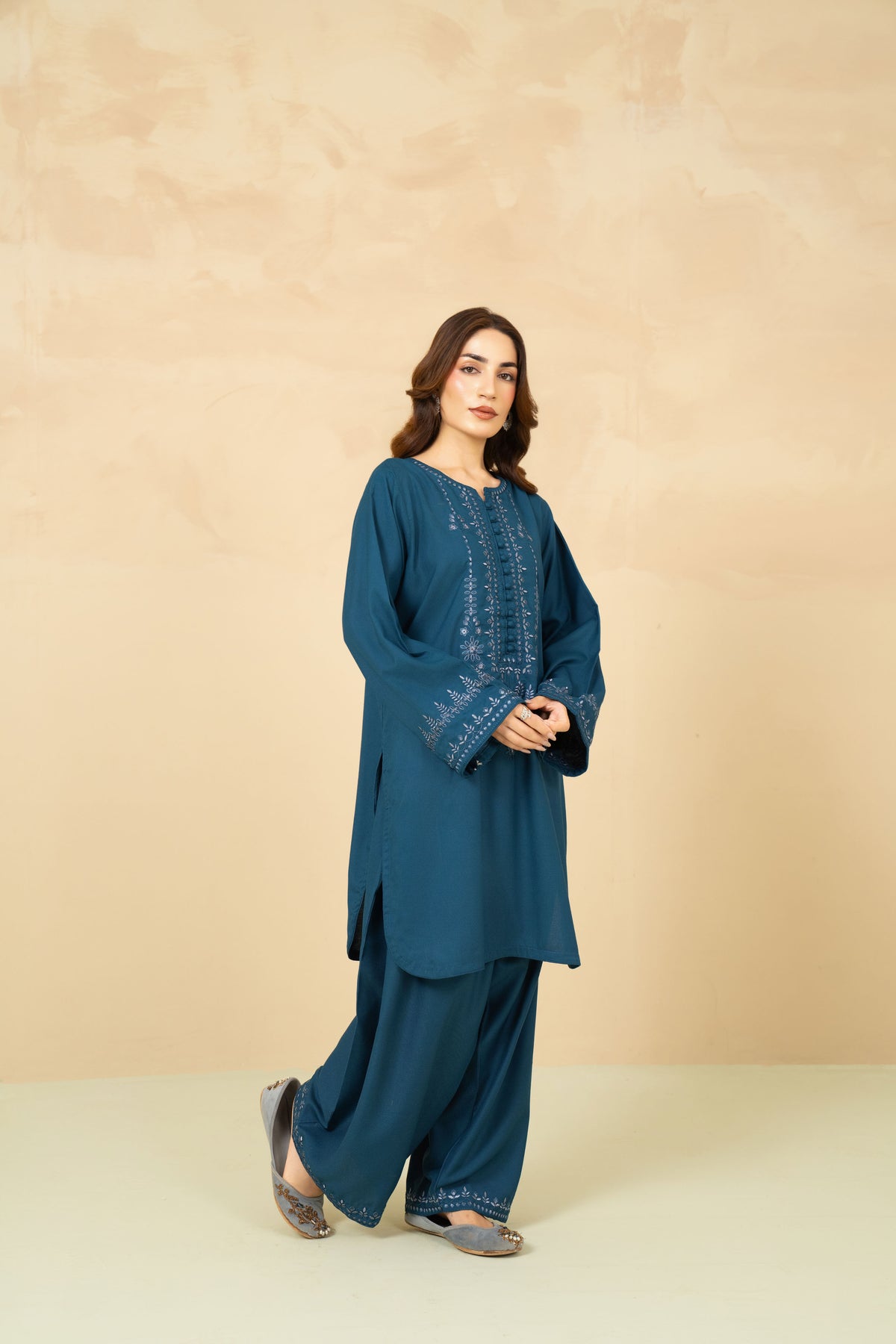 Model wearing Haze zinc farshi shalwar suit