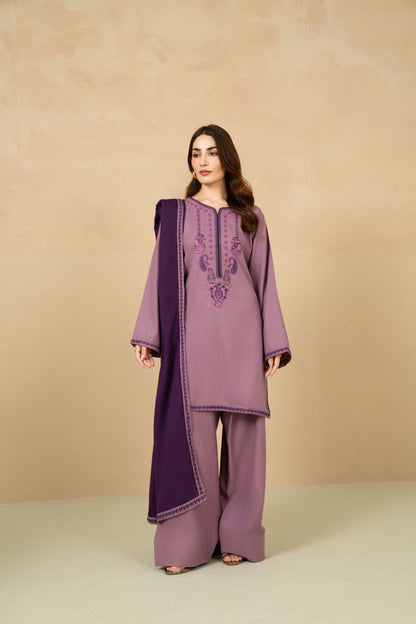 Model wearing Lavender lilac farshi shalwar suit