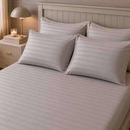 Silver Lining queen size bedsheet set in white
